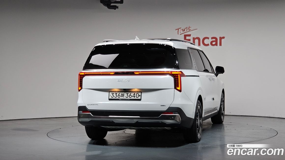 Kia Canival 2024
