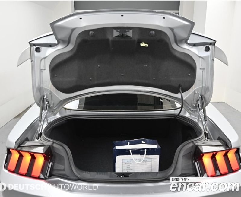 Ford Mustang 2024