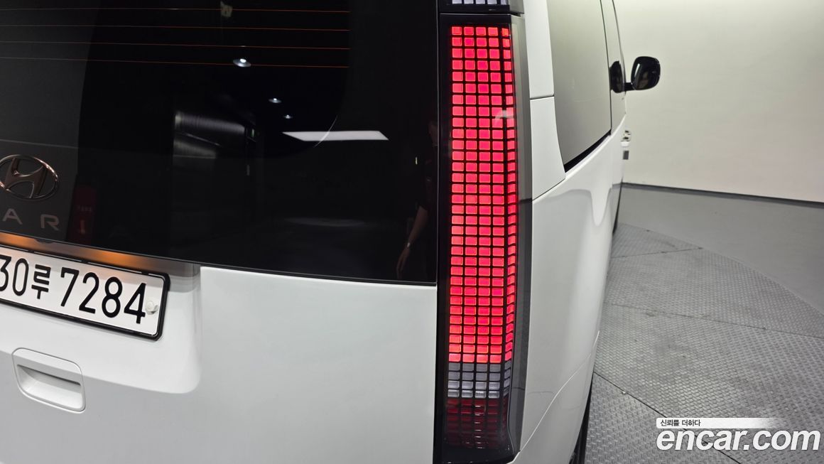 Hyundai Staria 2024