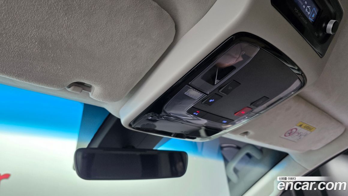 Hyundai Staria 2024
