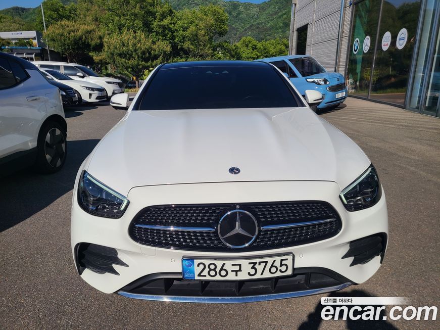 Mercedes-Benz E-Class 2022