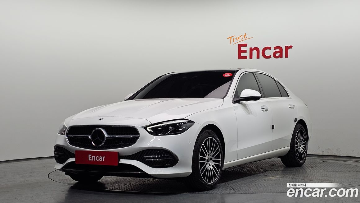 Mercedes-Benz C-Class 2024