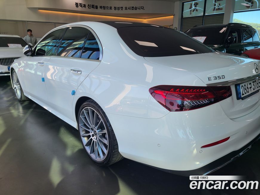 Mercedes-Benz E-Class 2022
