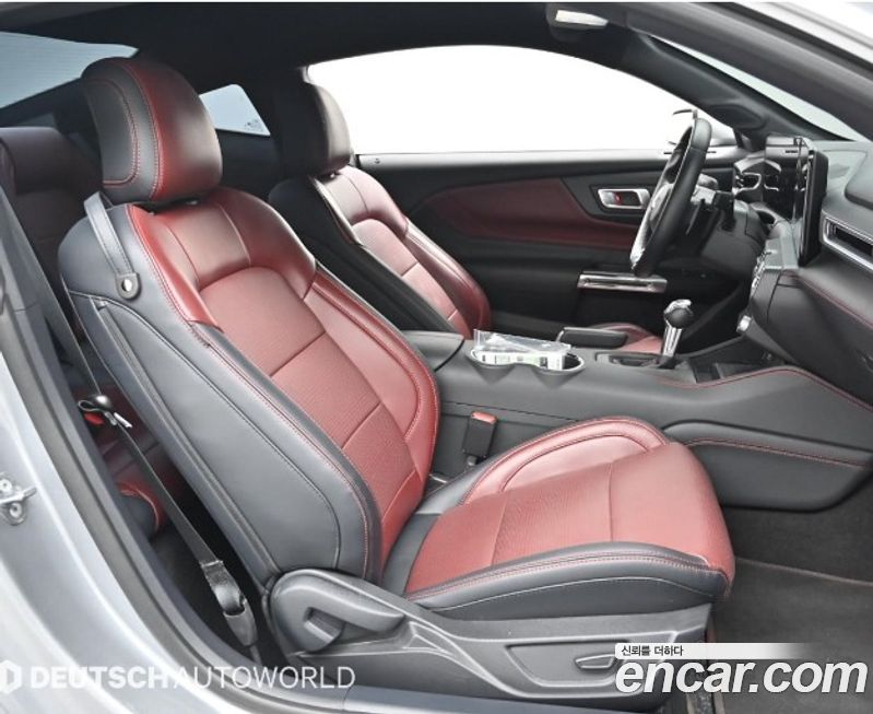 Ford Mustang 2024