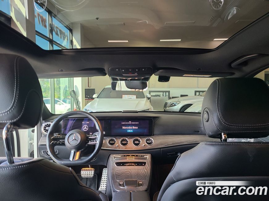 Mercedes-Benz E-Class 2022