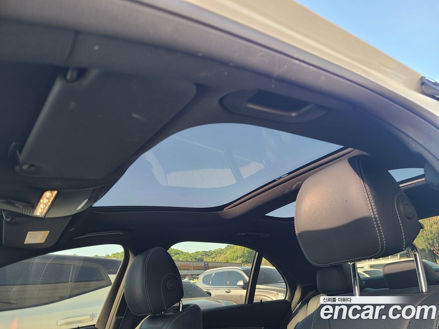 Mercedes-Benz E-Class 2022