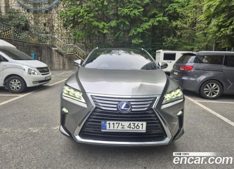 Lexus RX 2019