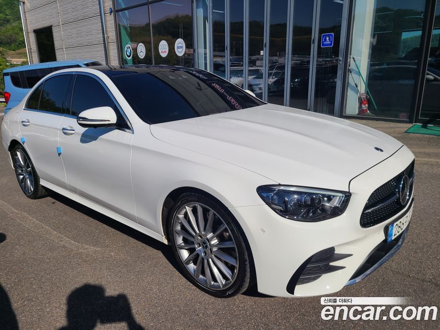 Mercedes-Benz E-Class 2022