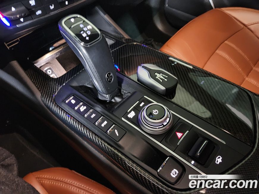 Maserati Levante 2021