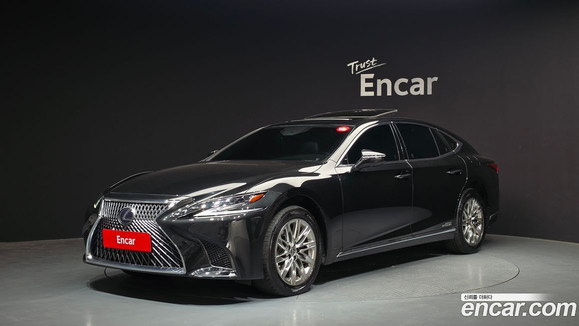 Lexus LS 2019