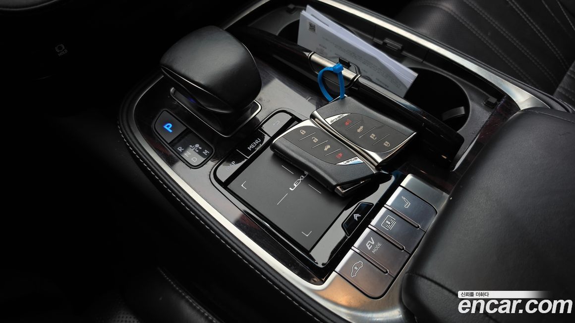 Lexus LS 2019