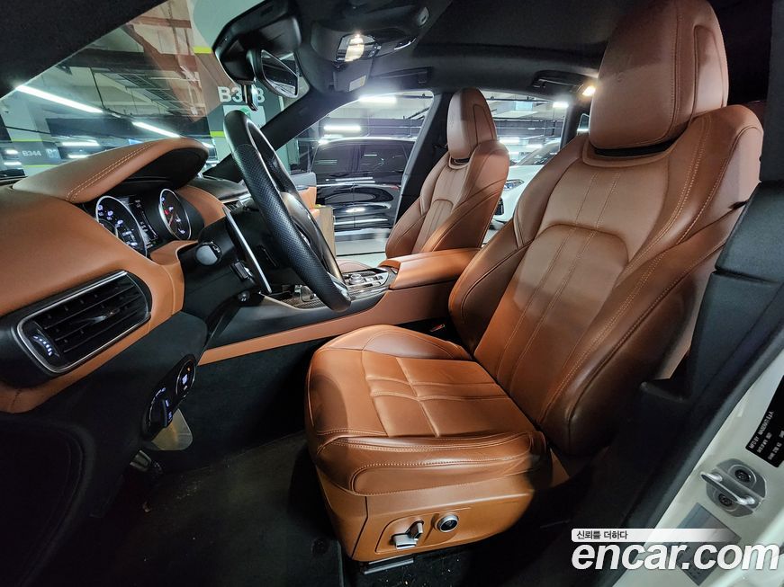 Maserati Levante 2021