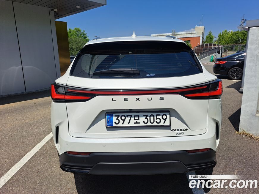 Lexus NX 2025