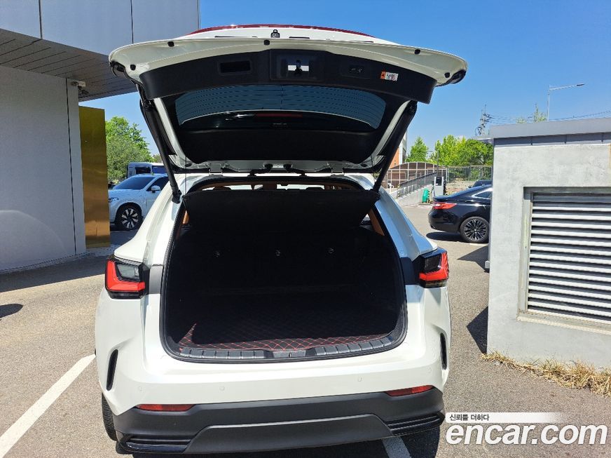 Lexus NX 2025