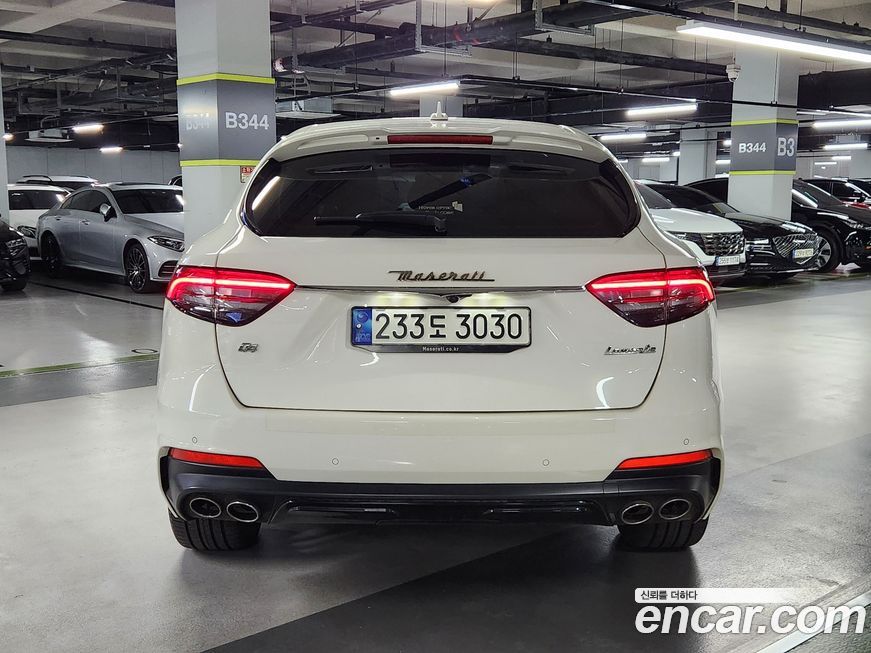 Maserati Levante 2021