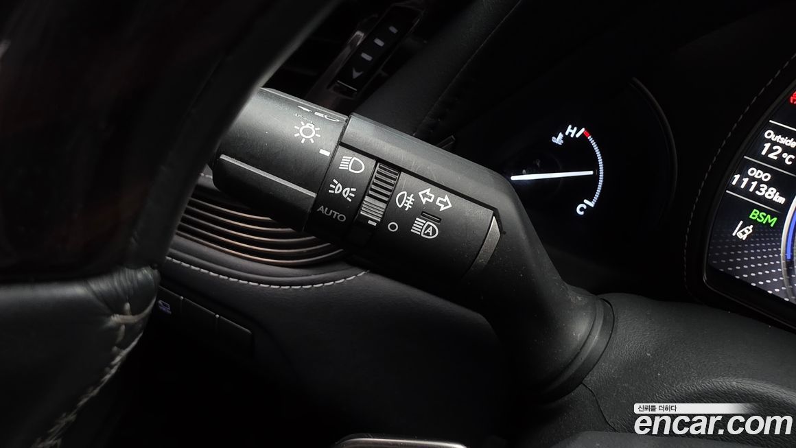 Lexus LS 2019