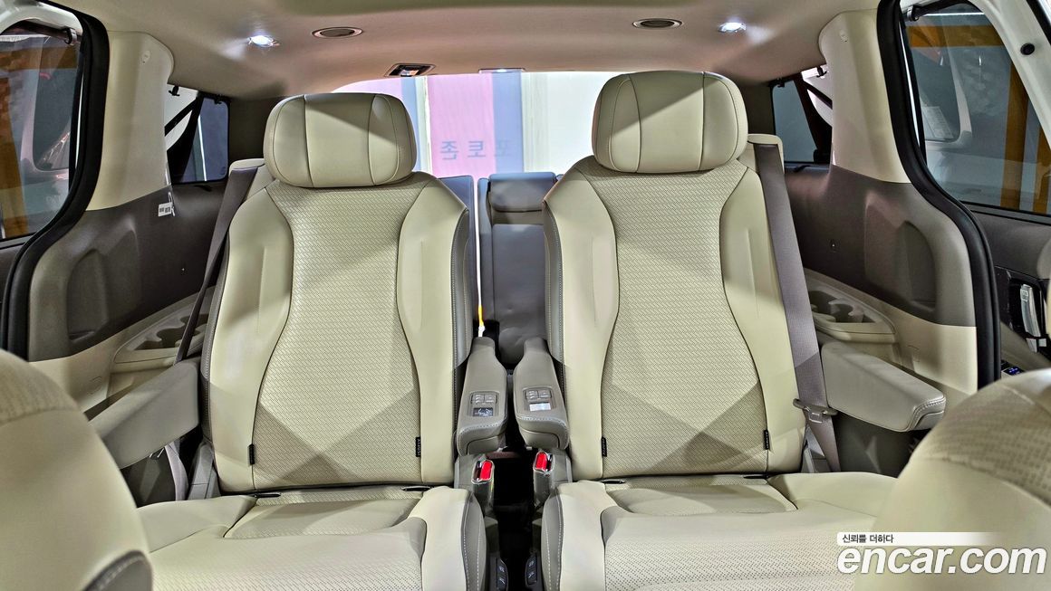 Kia Canival 2024