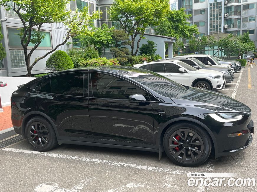 Tesla Model X 2023