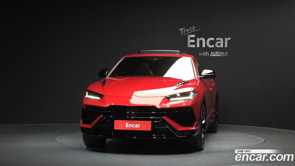 Lamborghini Urus 2024