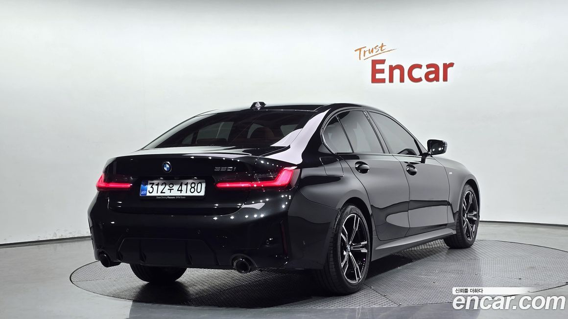 BMW 3-Series 2025