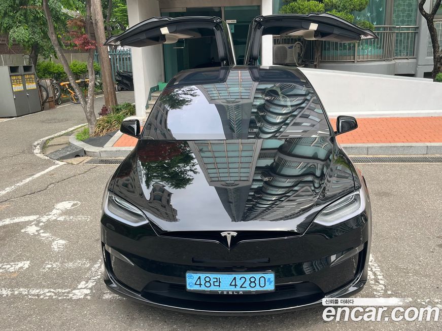 Tesla Model X 2023