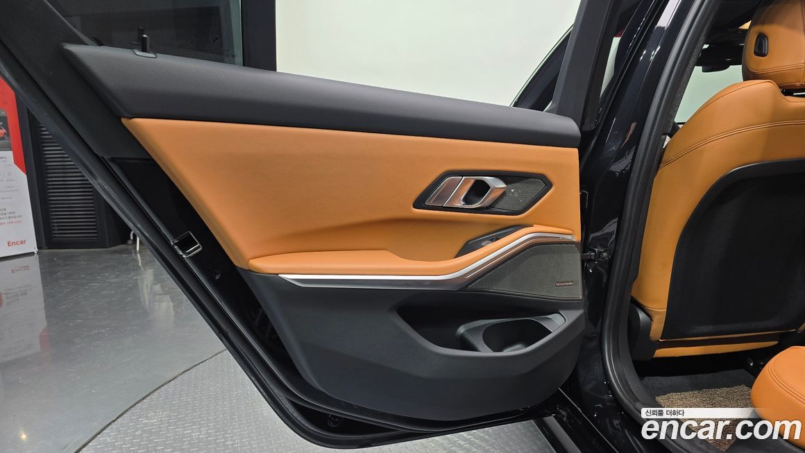 BMW 3-Series 2025