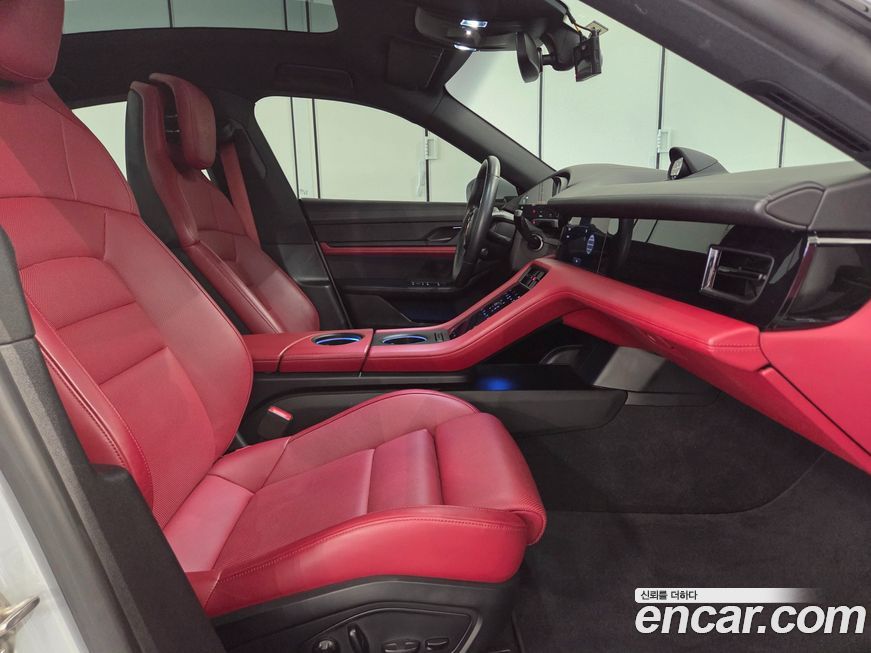 Porsche Taycan 2021