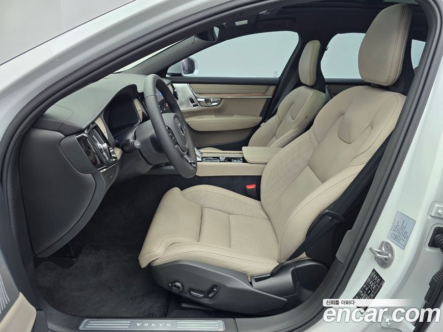 Volvo S90 2026