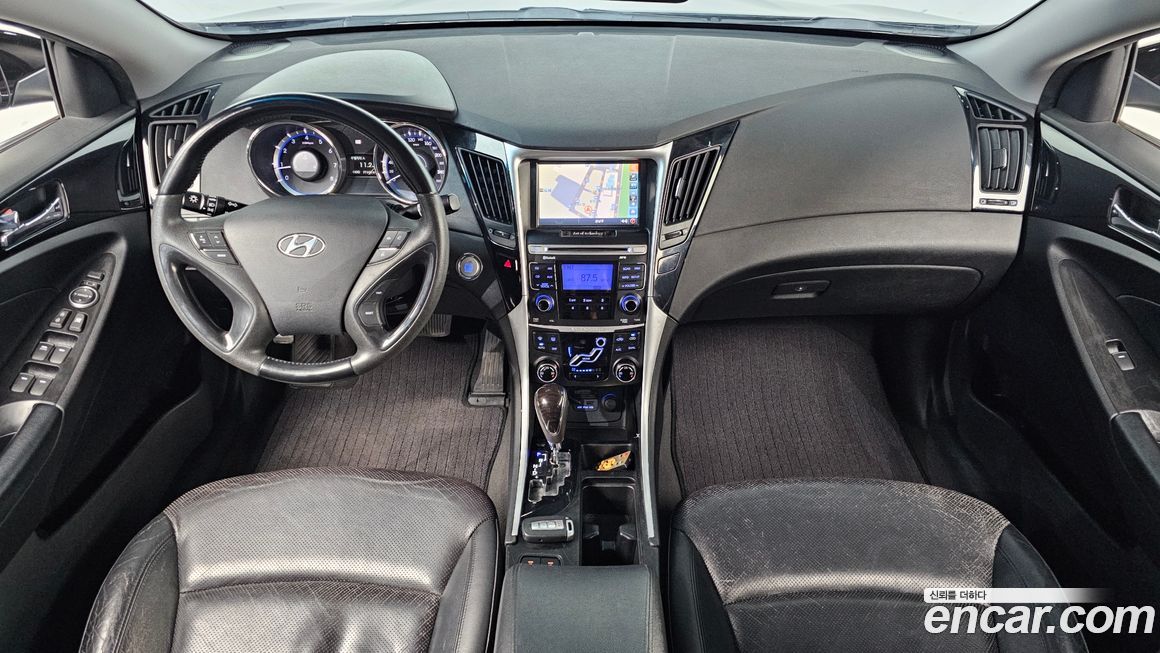 Hyundai Sonata 2010
