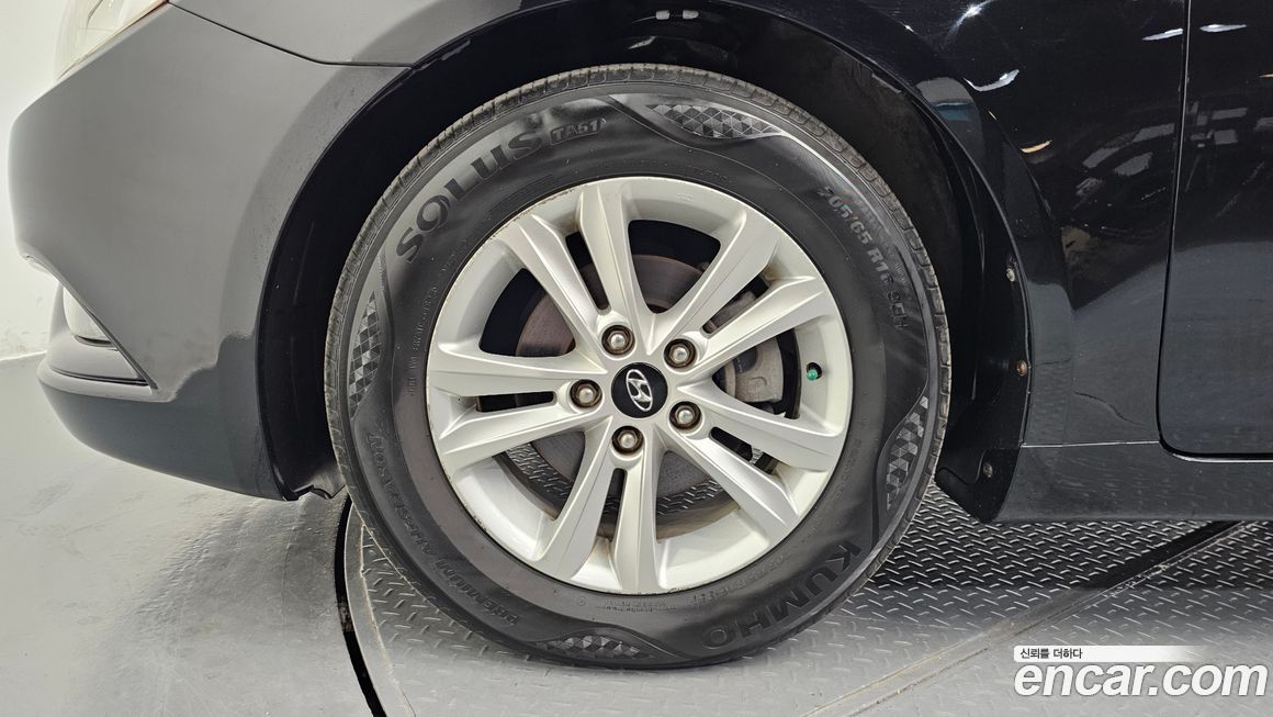 Hyundai Sonata 2010