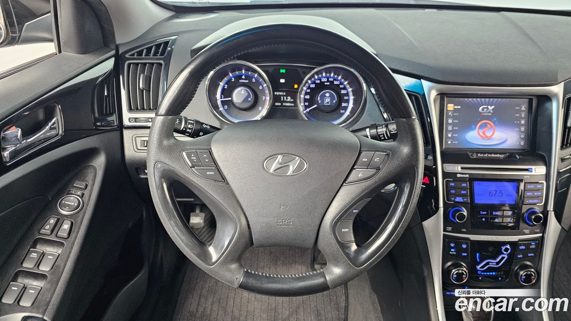 Hyundai Sonata 2010