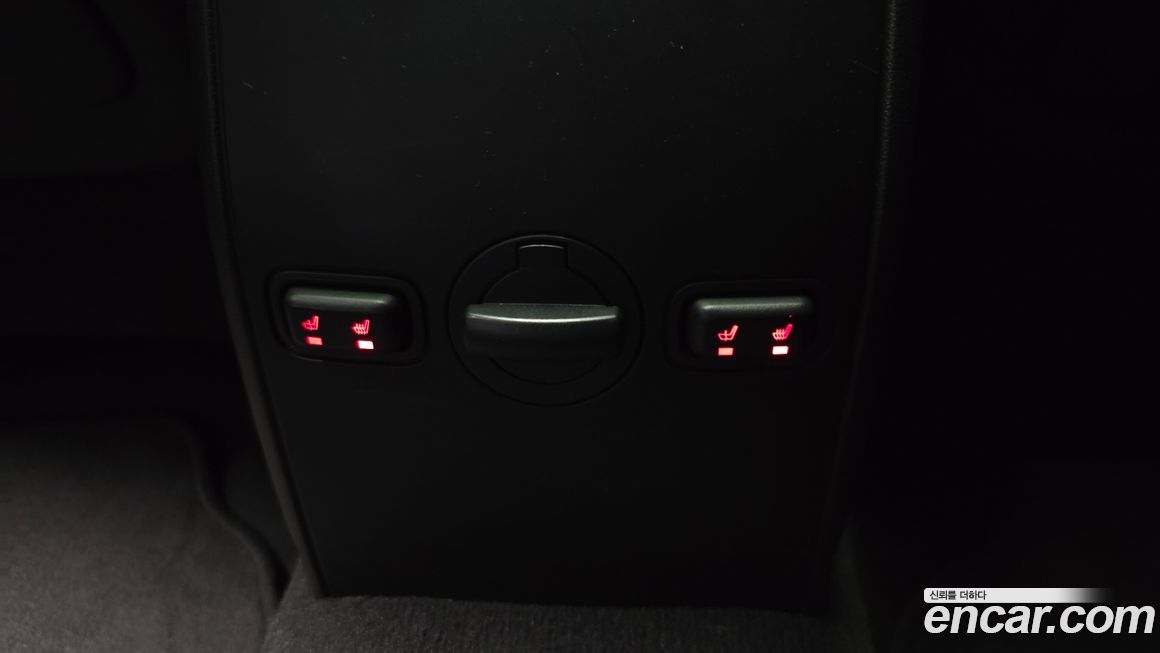 Lincoln MKS 2011