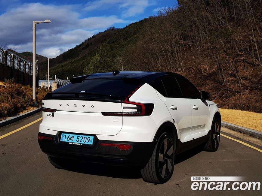 Volvo C40 2022