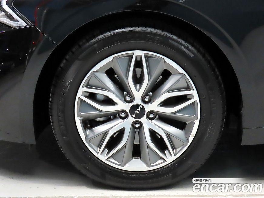 Kia K5 2023