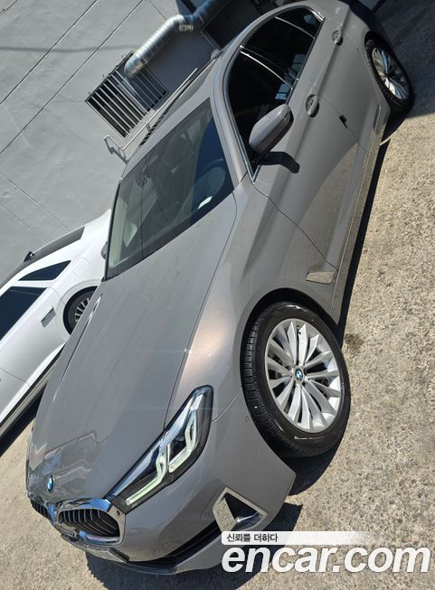 BMW 5-Series 2021