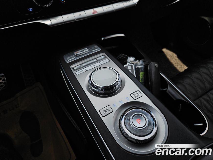 Genesis GV70 2021
