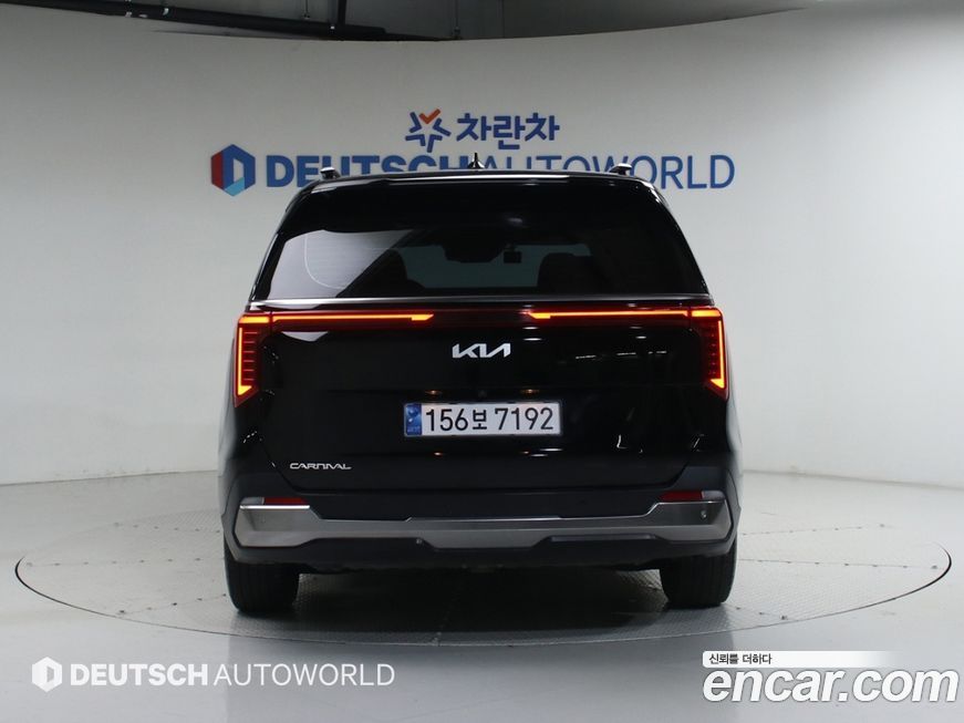 Kia Canival 2024