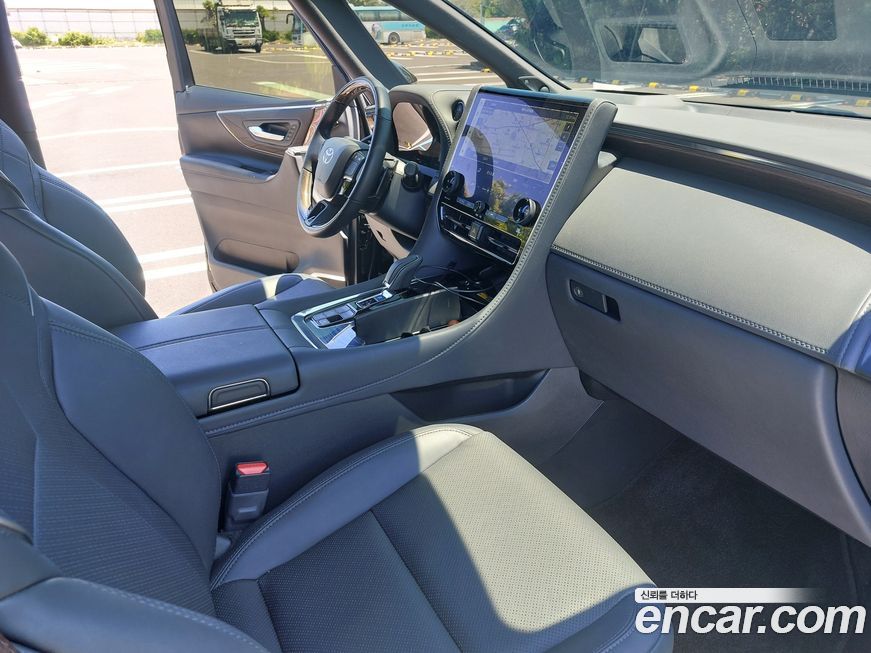 Toyota Alphard 2025