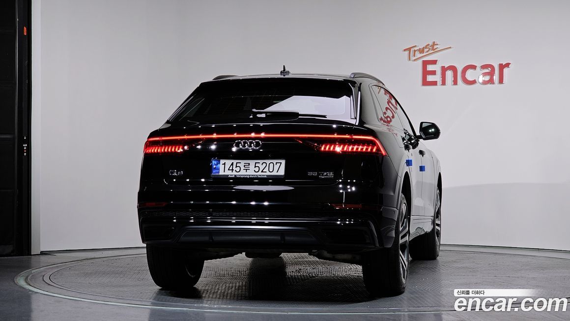Audi Q8 2023