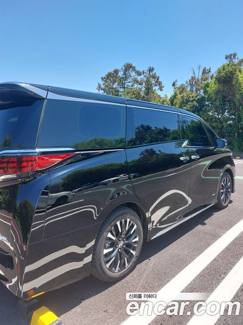 Toyota Alphard 2025