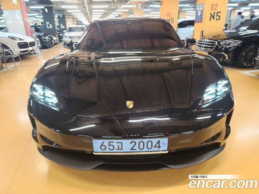 Porsche Taycan 2026