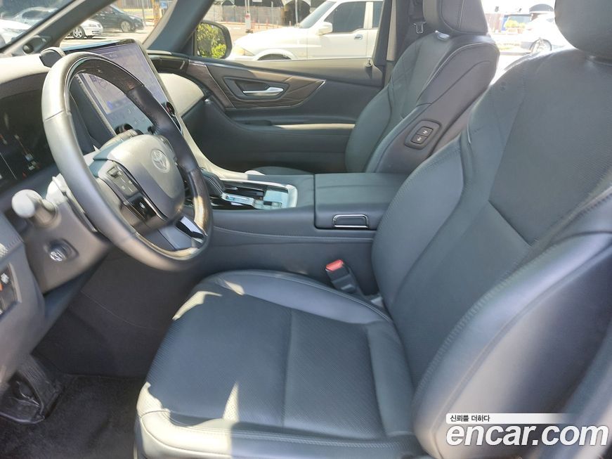 Toyota Alphard 2025