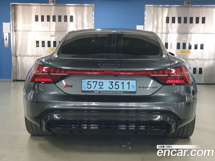 Audi RS e-tron GT 2022