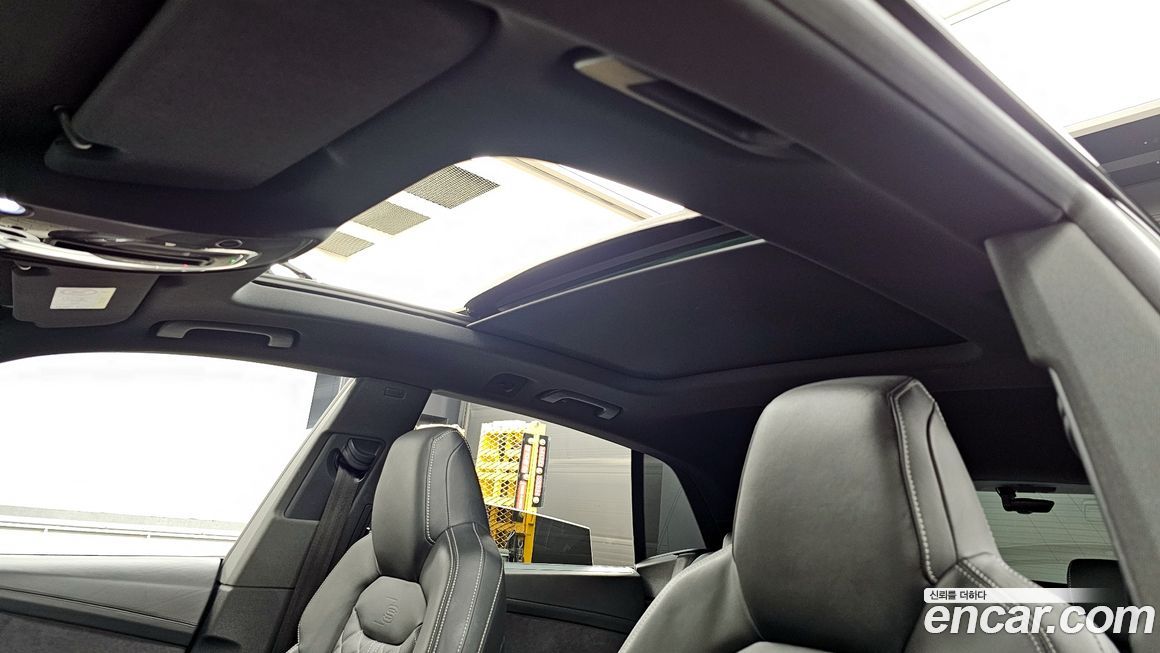 Audi Q8 2023