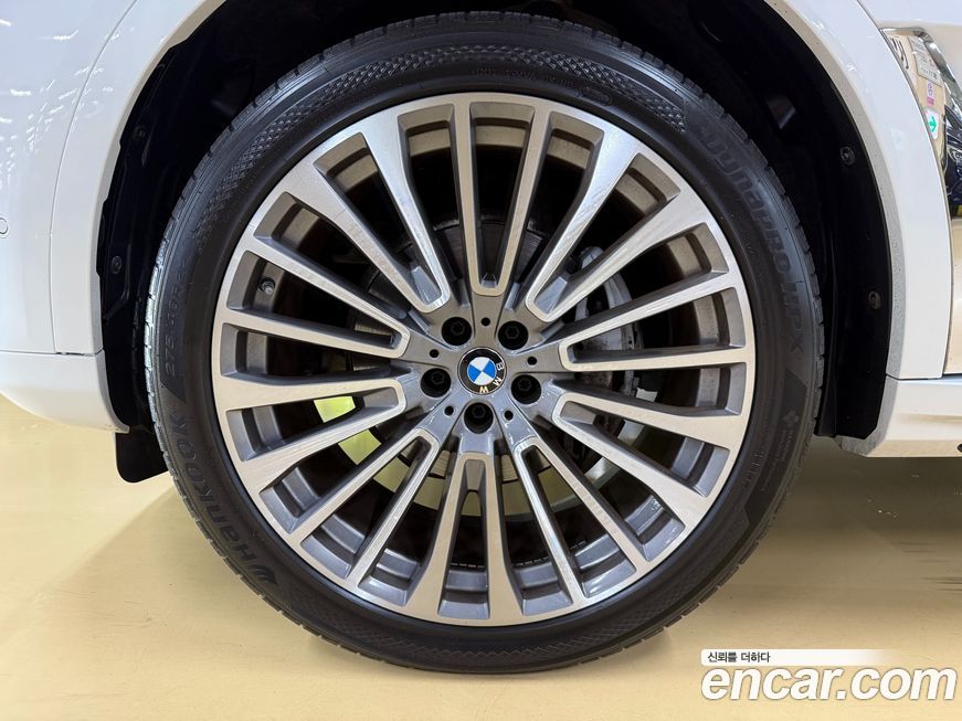 BMW X7 2019