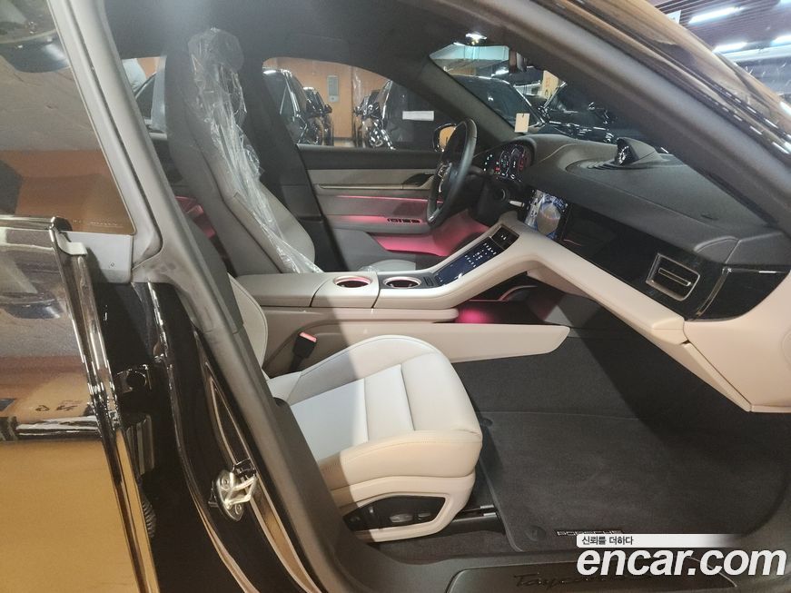 Porsche Taycan 2026
