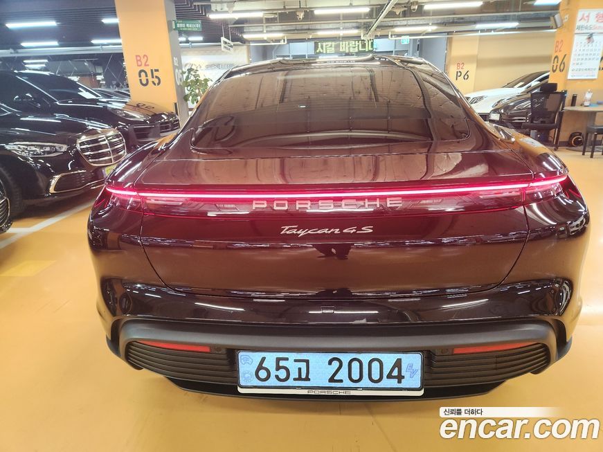 Porsche Taycan 2026