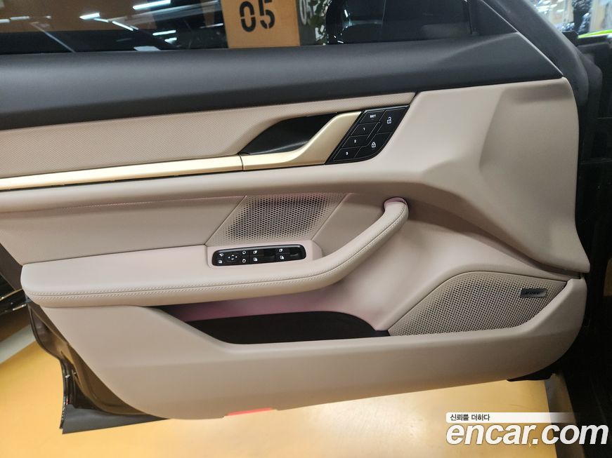 Porsche Taycan 2026