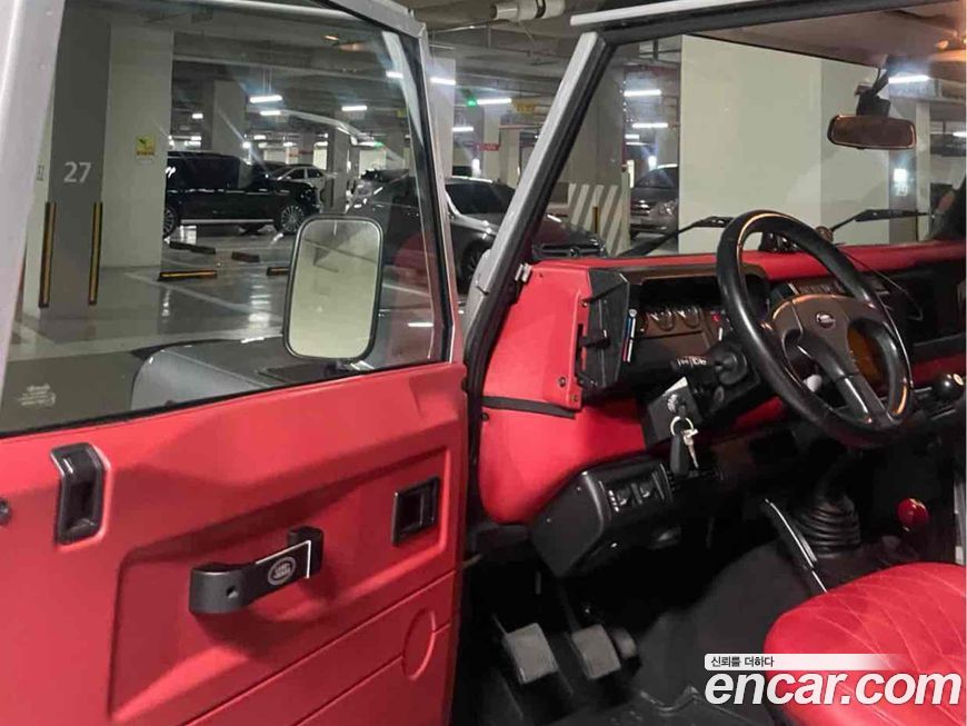 Land Rover Defender 2004