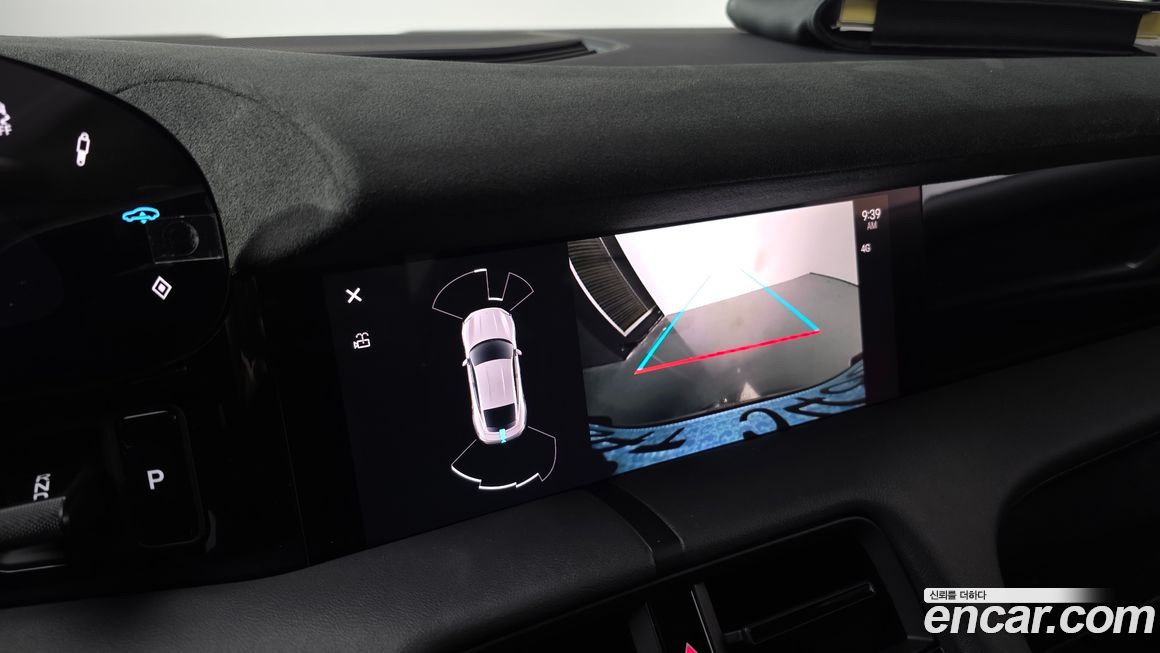 Porsche Taycan 2025